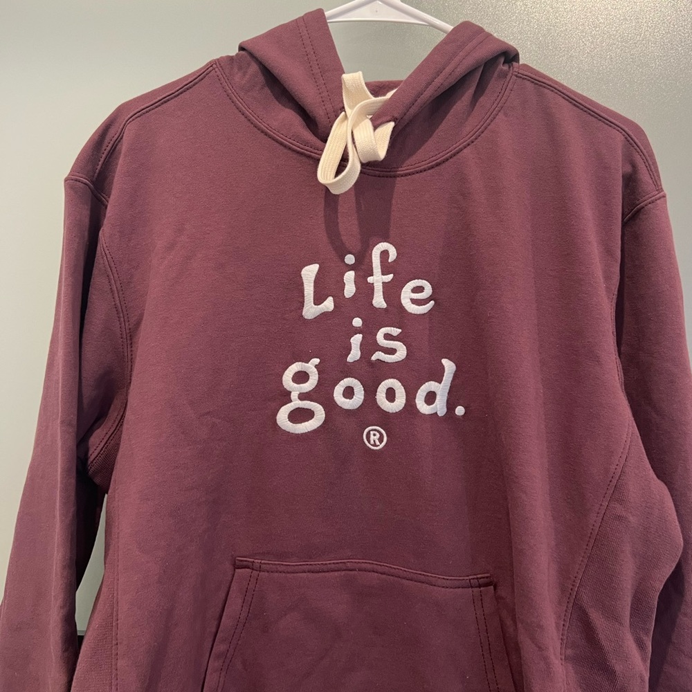 NWT Life is Good Sweatshirt